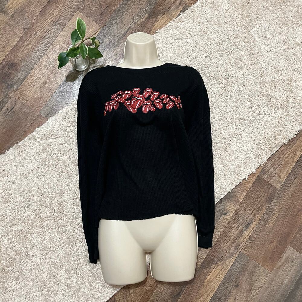 Torrid Rolling Stones Size 0X Black Cropped Long Sleeve Waffle Knit Graphic Top